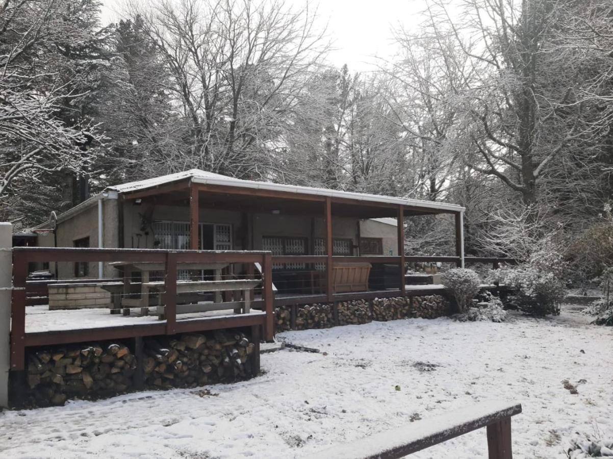 Camroshell Hotel Hogsback Kültér fotó